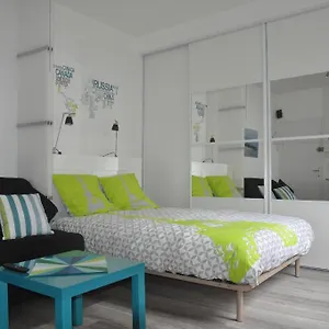  Appartement Lumineux Intra-muros à 2 Pas De La Plage.
